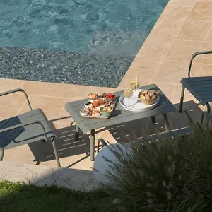 La Maison Des Monts D'or Bed & Breakfast